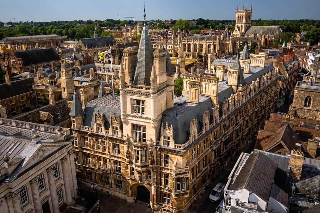 View at the city of Cambridge from the St Mary's Church, a must thing to do on your Cambridge day trip.