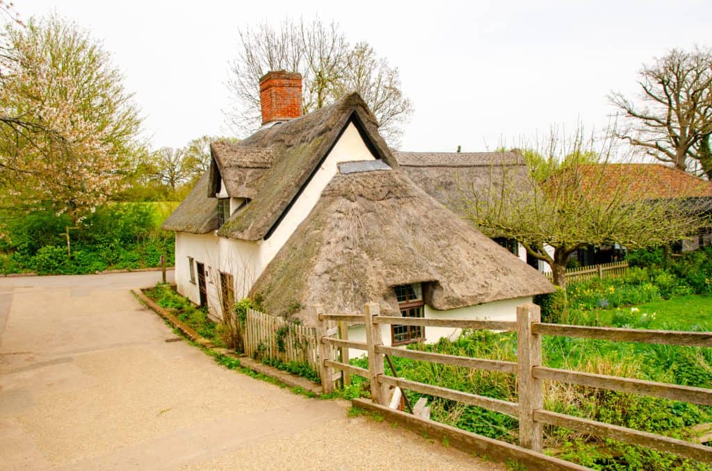 Flatford Bridge Cottage in spring.