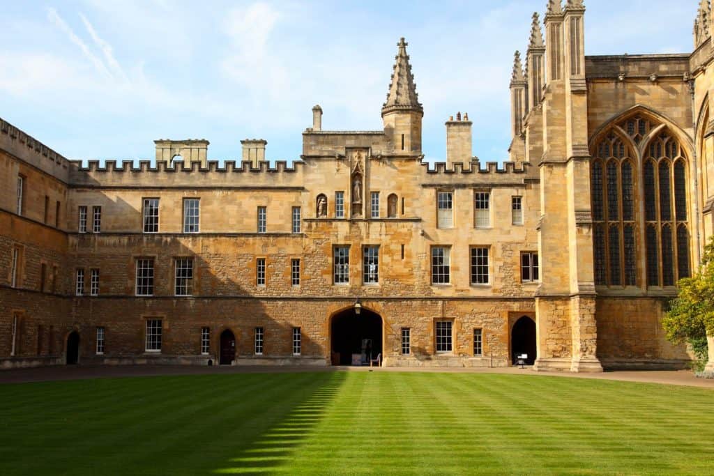 Buildings of the New College in Oxford.