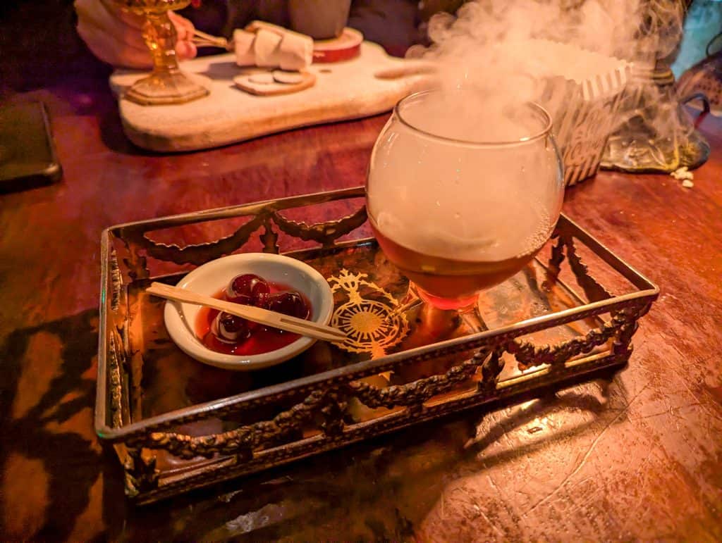 A cocktail at the Incognito bar in Winchester, one of the best things to do in Winchester for couples.
